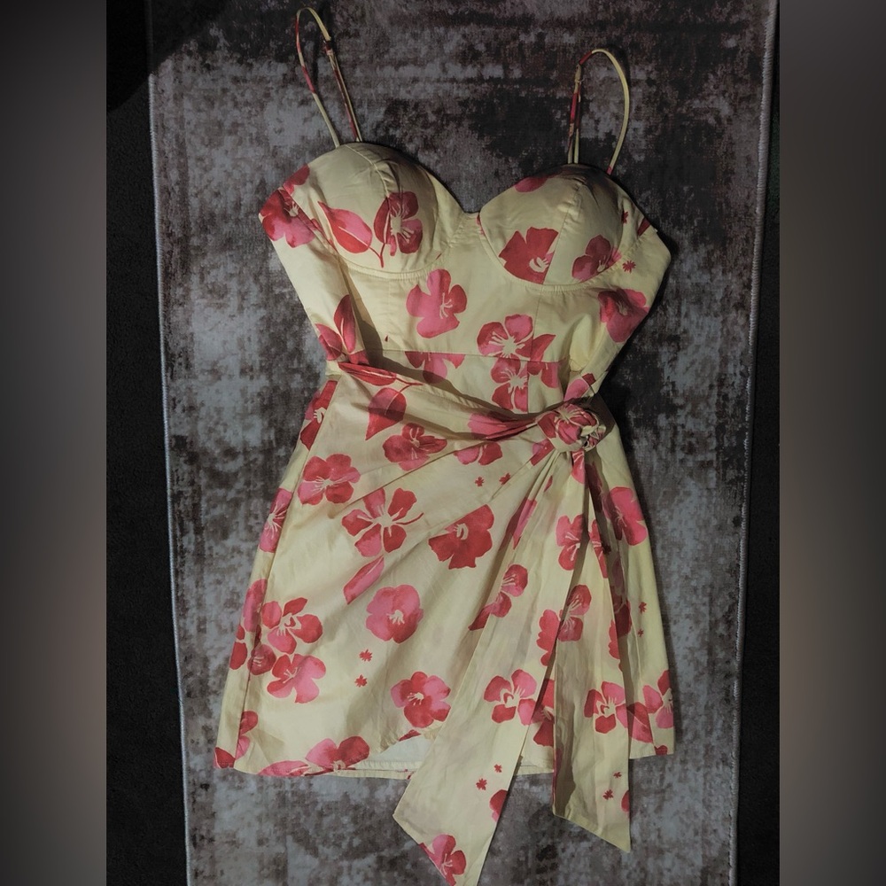 One and Only Collective ITALIAN SUMMER $98 NWT Wrap Mini Dress - Picture 4 of 12
